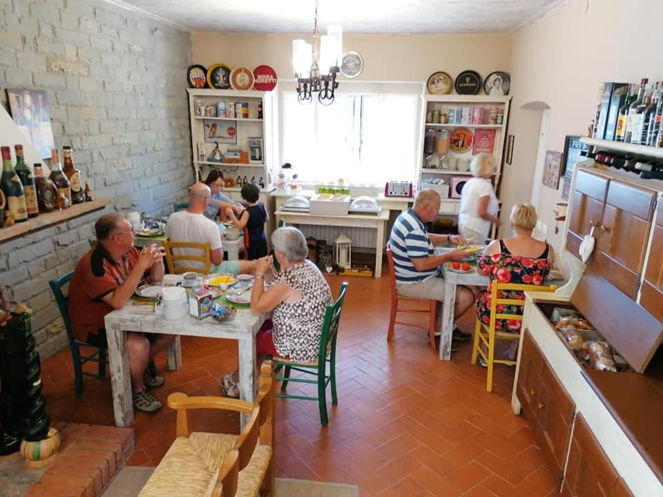 Olivia B&B And Apartment Cantagrillo Dış mekan fotoğraf